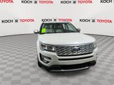 Used 2017 Ford Explorer Platinum image 3