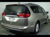 Used 2018 Chrysler Pacifica Touring-L Plus image 2