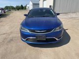 Used 2015 Chrysler 200 Limited w/ Convenience Group image 2