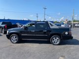 Used 2010 Chevrolet Avalanche LTZ image 4