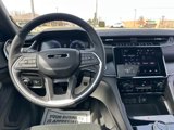 New 2025 Jeep Grand Cherokee Altitude image 5