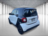 Used 2017 smart fortwo passion image 4