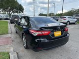 Used 2018 Toyota Camry LE image 5