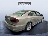 Used 2017 Volkswagen Passat 1.8T SE image 5