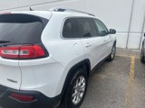 Used 2016 Jeep Cherokee Latitude w/ Cold Weather Group image 5