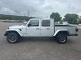 Used 2023 Jeep Gladiator Overland image 4