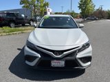 Used 2022 Toyota Camry SE image 2