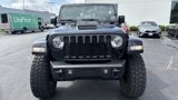 Used 2023 Jeep Gladiator Sport image 3