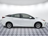 Used 2022 Toyota Prius L Eco image 2