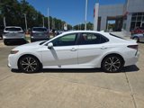 Certified 2019 Toyota Camry SE image 2