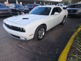 Used 2018 Dodge Challenger SXT image 2