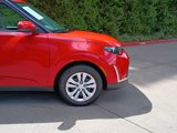 Used 2023 Kia Soul LX image 2