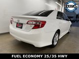 Used 2014 Toyota Camry SE image 3