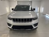 New 2025 Jeep Grand Cherokee Laredo image 2