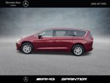 Used 2022 Chrysler Voyager LX image 2