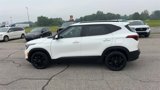 Used 2022 Kia Seltos EX image 5
