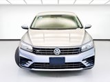 Used 2018 Volkswagen Passat 2.0T R-Line image 2