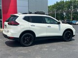Used 2018 Nissan Rogue SV image 4
