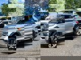 Used 2020 Ford Explorer Platinum w/ Premium Technology Package image 2