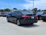Used 2016 Toyota Camry SE image 2