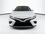 Used 2020 Toyota Camry XSE image 3