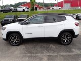 New 2025 Jeep Compass Limited image 2