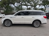 Used 2019 Lincoln Navigator Reserve image 6