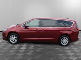 Used 2023 Chrysler Voyager LX image 4