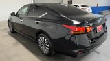 Used 2023 Nissan Altima 2.5 SV image 5