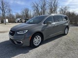 Used 2022 Chrysler Pacifica Touring-L image 4