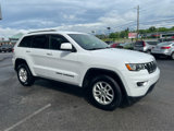 Used 2018 Jeep Grand Cherokee Laredo image 3
