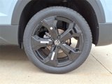 New 2025 Volkswagen Taos SE image 4