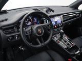 Used 2025 Porsche Macan image 4
