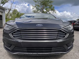 Used 2017 Ford Fusion SE w/ Fusion SE Technology Package image 2