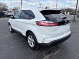 Used 2023 Ford Edge SE image 3