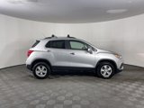 Used 2020 Chevrolet Trax LT w/ LT Convenience Package image 5