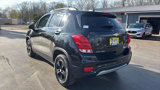 Used 2019 Chevrolet Trax LT w/ LT Convenience Package image 5