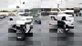 Used 2023 Jeep Grand Cherokee Limited image 2