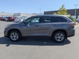 Used 2015 Toyota Highlander XLE image 2