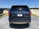 Used 2017 Ford Explorer XLT image 5