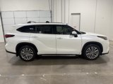 Used 2021 Toyota Highlander Platinum image 4
