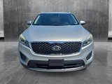 Used 2017 Kia Sorento LX image 2