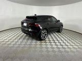 Used 2018 Jaguar E-PACE R-Dynamic SE image 4