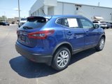 Used 2022 Nissan Rogue Sport S image 4