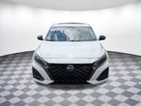 Used 2023 Nissan Altima 2.5 SR w/ SR Premium Package image 3