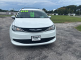 Used 2020 Chrysler Voyager Lxi image 5