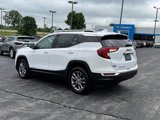 Used 2023 GMC Terrain SLT image 3