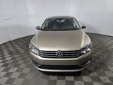 Used 2015 Volkswagen Passat TDI SE image 2
