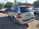 Used 2014 Chrysler Town & Country Touring image 3
