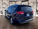 Used 2018 Chrysler Pacifica Limited image 3